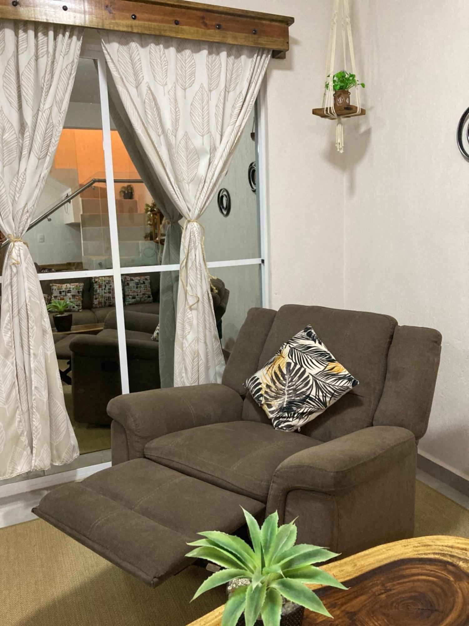Casa Vacacional Familiar Villa Naranjo Ngoại thất bức ảnh